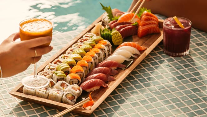 Bungalow Pool Bar & Grill Ibiza - Cala Llonga - 1