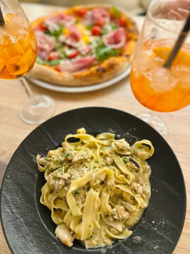 Meraki Restaurant & Pizza - 7