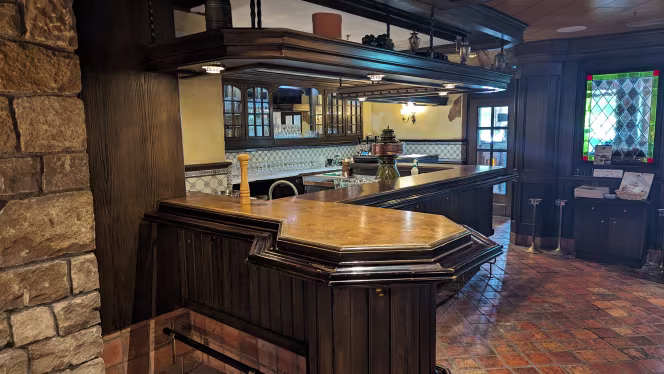 Fränkische Weinstube: Maritim Hotel Würzburg - 1