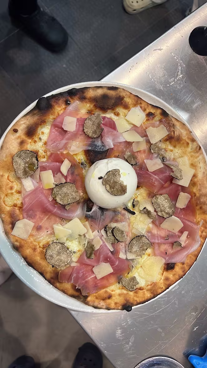 Finissima Pizzeria - 5