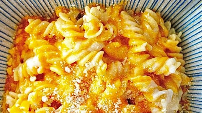 Chicago Style Pizza - Maudes - 4