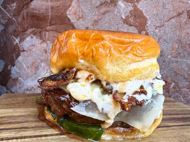 Next Stop Burger - 4