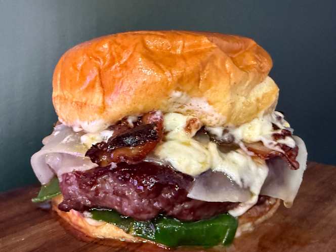 Next Stop Burger - 3