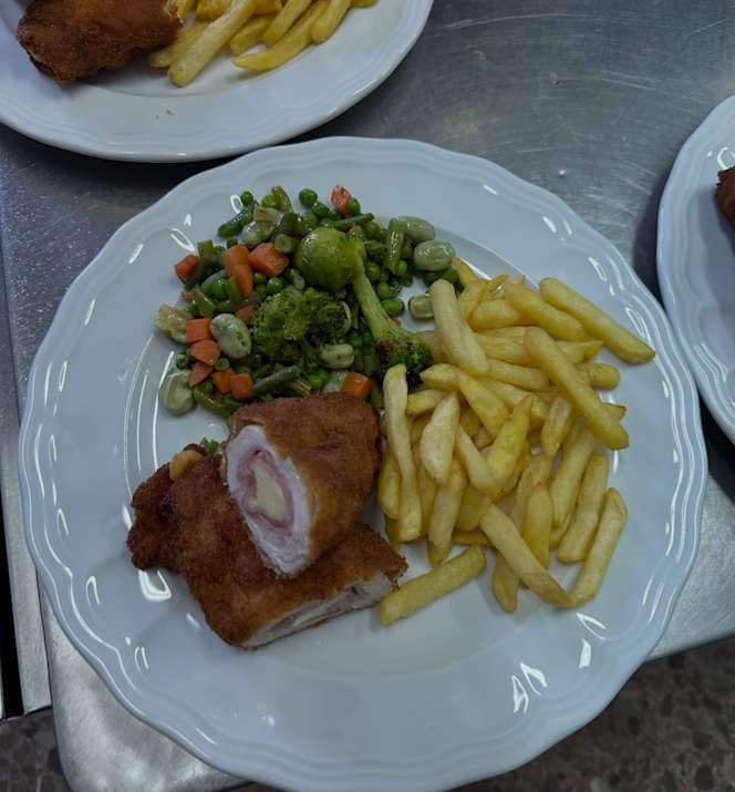 Autana Restaurant - 2