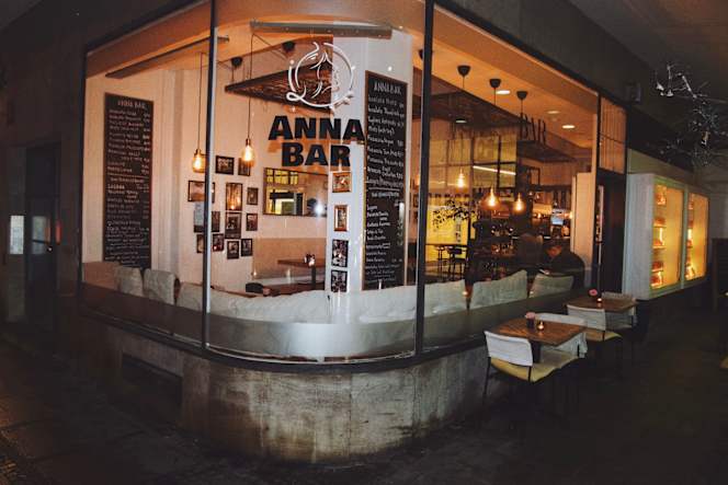 Anna Bar - 0