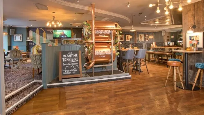 The Bay & Bracket - 0