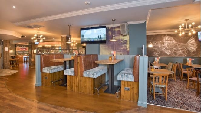 The Bay & Bracket - 4