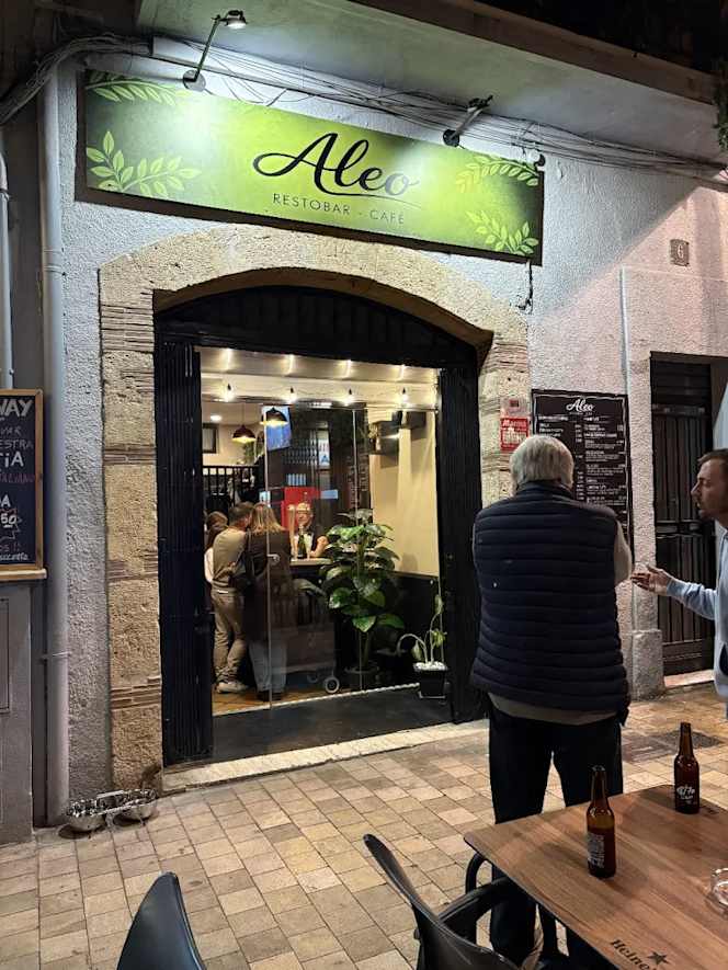 Aleo restobar-cafe - 8