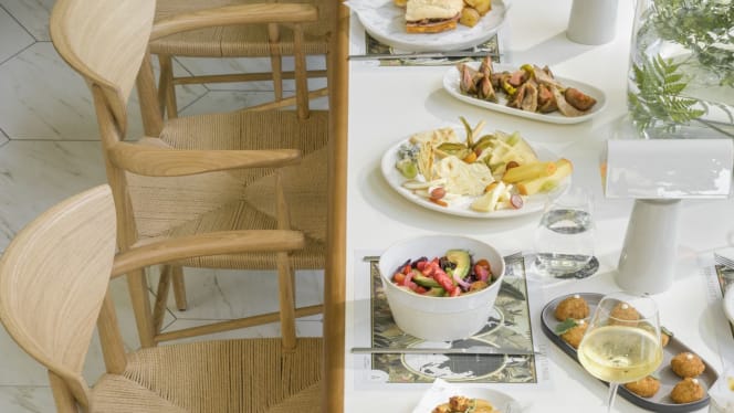 La Santa Maria - Hotel Barceló Torre de Madrid - 2