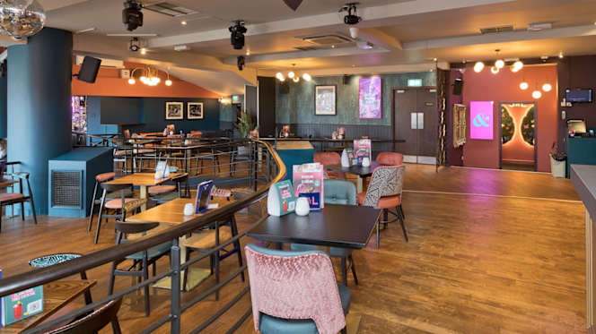 Slug & Lettuce York Riverside - 6