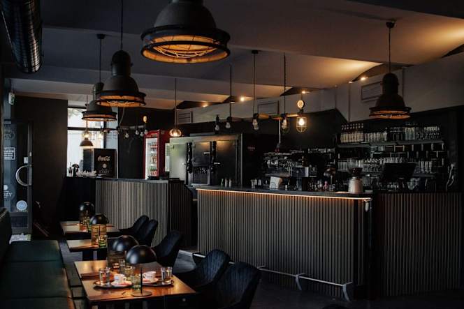 COZY Vienna Food - 7