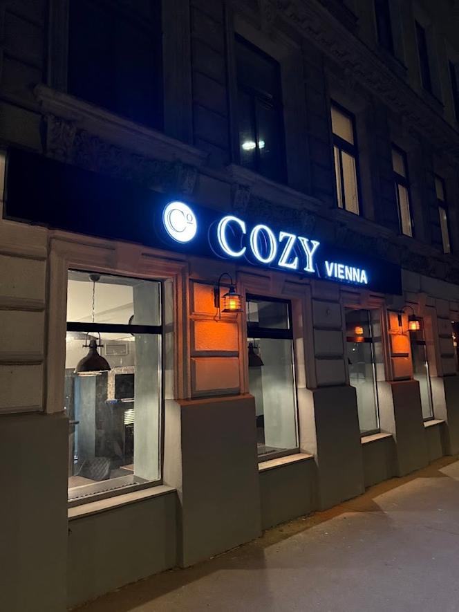 COZY Vienna Food - 4