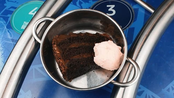 Alton Towers Resort - The Rollercoaster Restaurant - 3