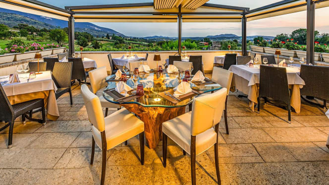 Belvedere Panoramic Restaurant - 7