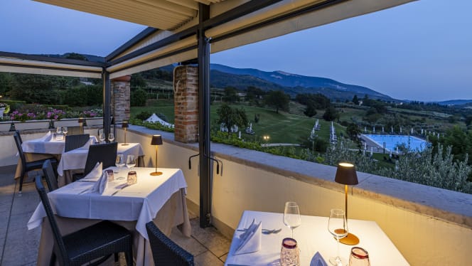 Belvedere Panoramic Restaurant - 8