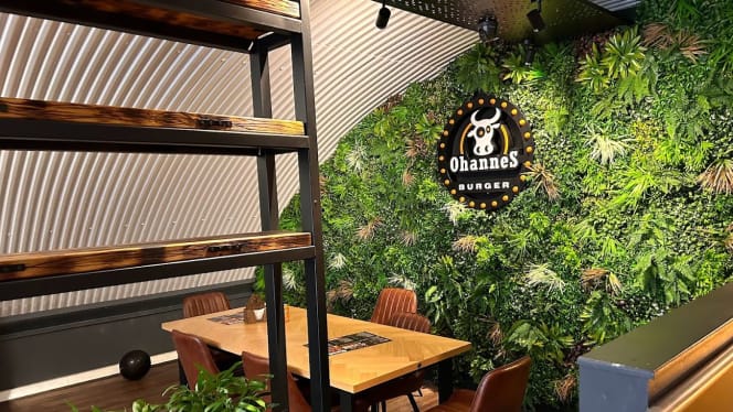 Ohannes Burger Salford - 9