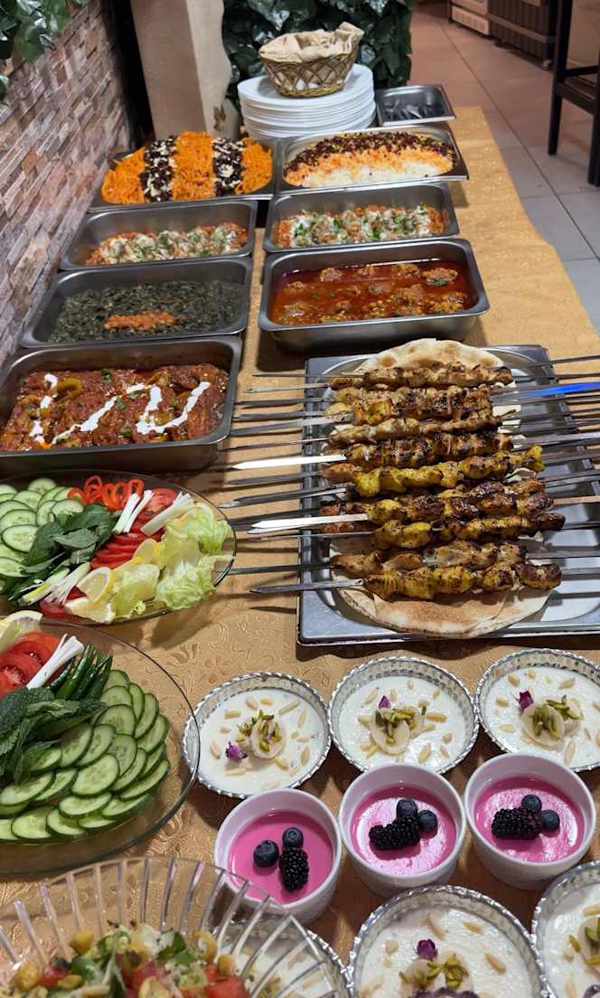 Manolyam Cafe Restaurant - 1