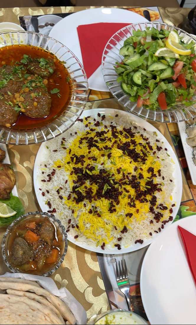 Manolyam Cafe Restaurant - 0