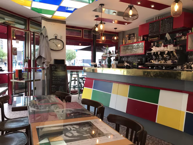 Le Carlades - Pantin - 1