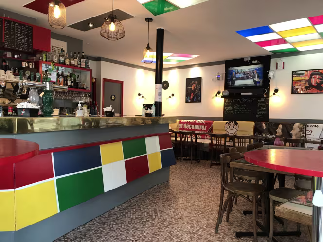 Le Carlades - Pantin - 2