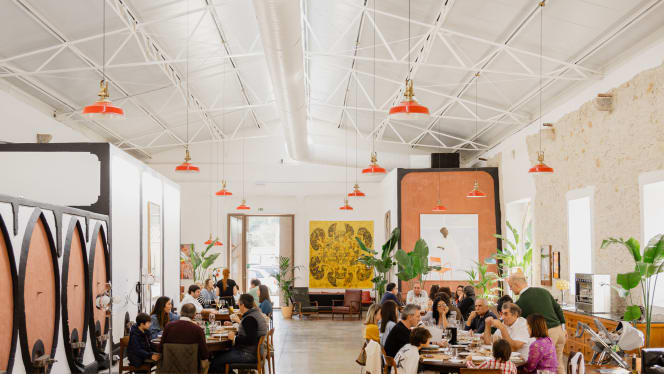 Cas'Amaro Wine Shop & Bar - 7