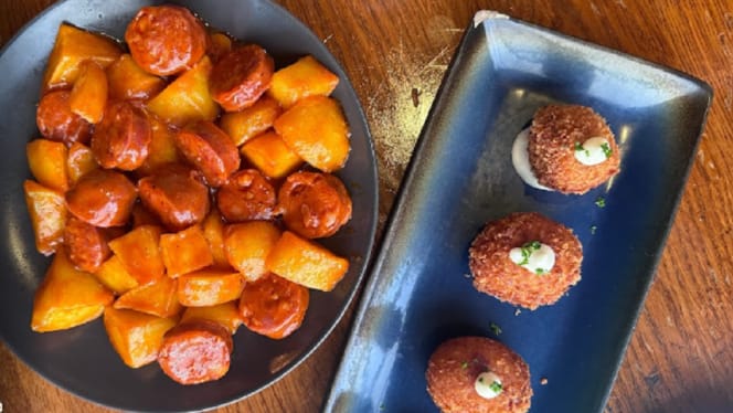 La Terraza Tapas Bar & Restaurant - 8