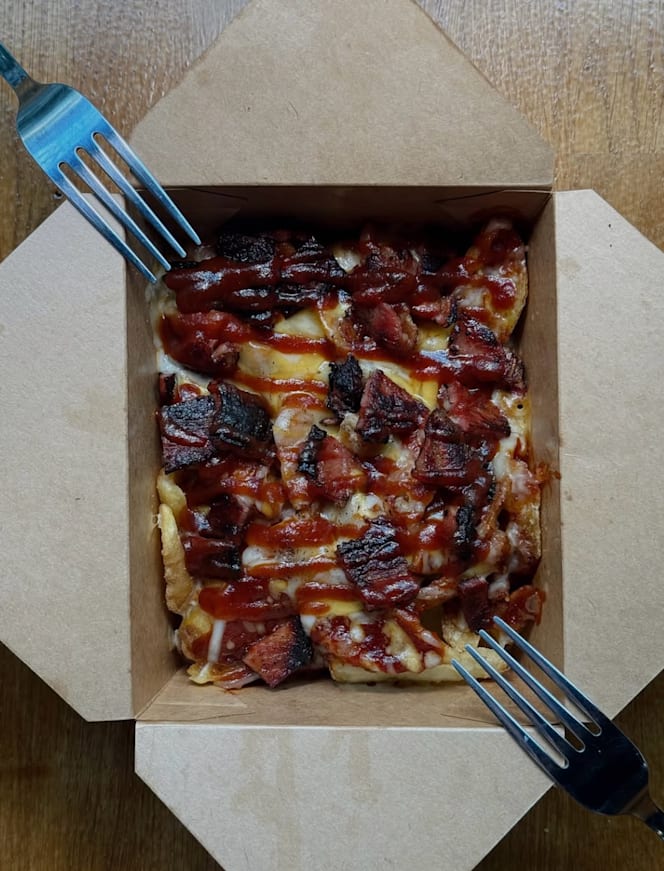 Valhalla Grill Burger Capuchinos - 2