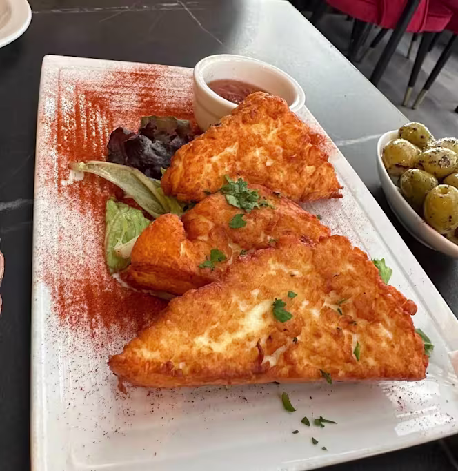 Fanoos Persian Grill - 8