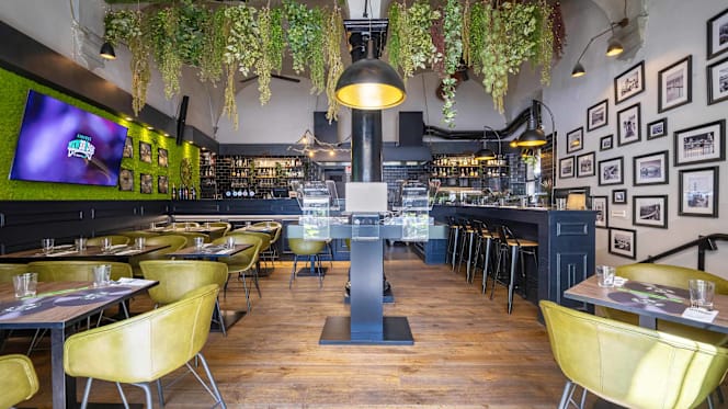 New Bridge Pizza - 8