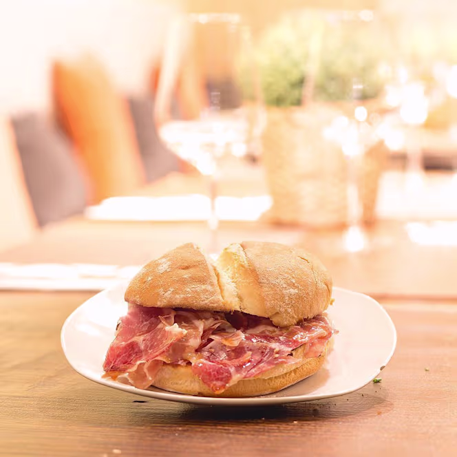 La Nueva Troje Chamberi - 7