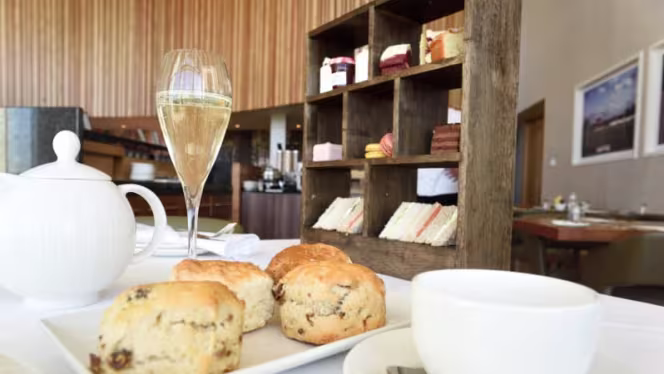 Restaurant at Hilton St George's Park - 2