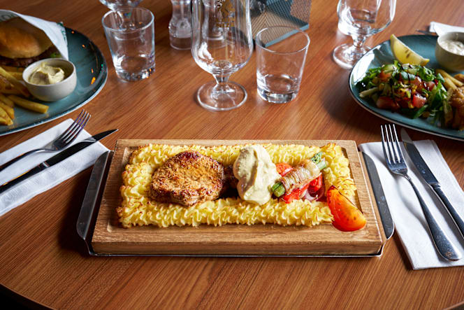 Lion Bar Arenastaden - 9