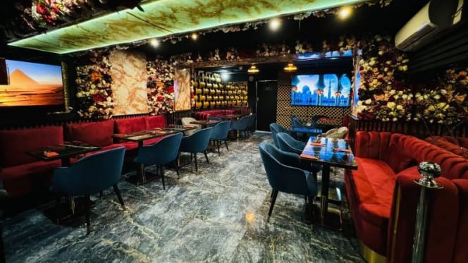 Flowers Lebanese Restaurant - 8