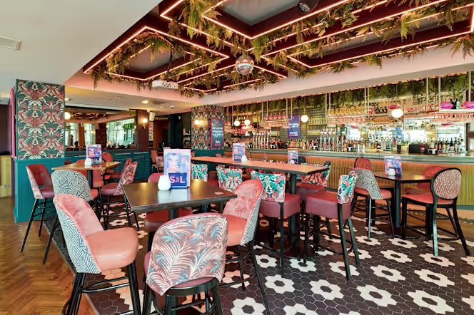 Slug & Lettuce Cardiff Friary - 9