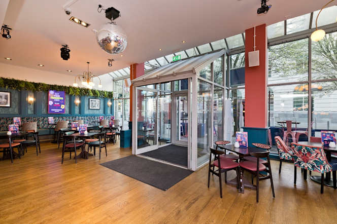 Slug & Lettuce Cardiff Friary - 4