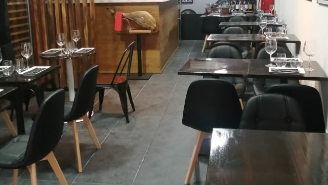 The CorkScrew Wine Bar - 4