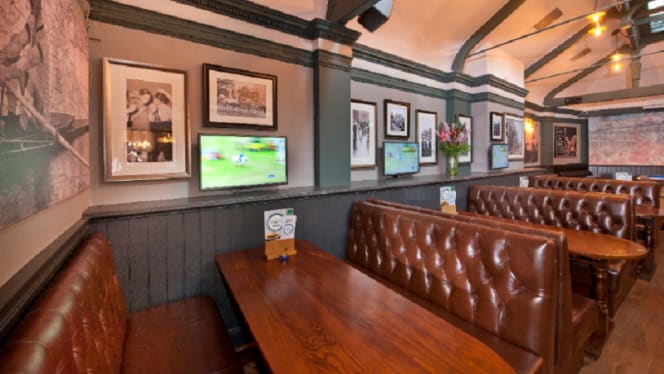 Fox & Hounds Putney - 7