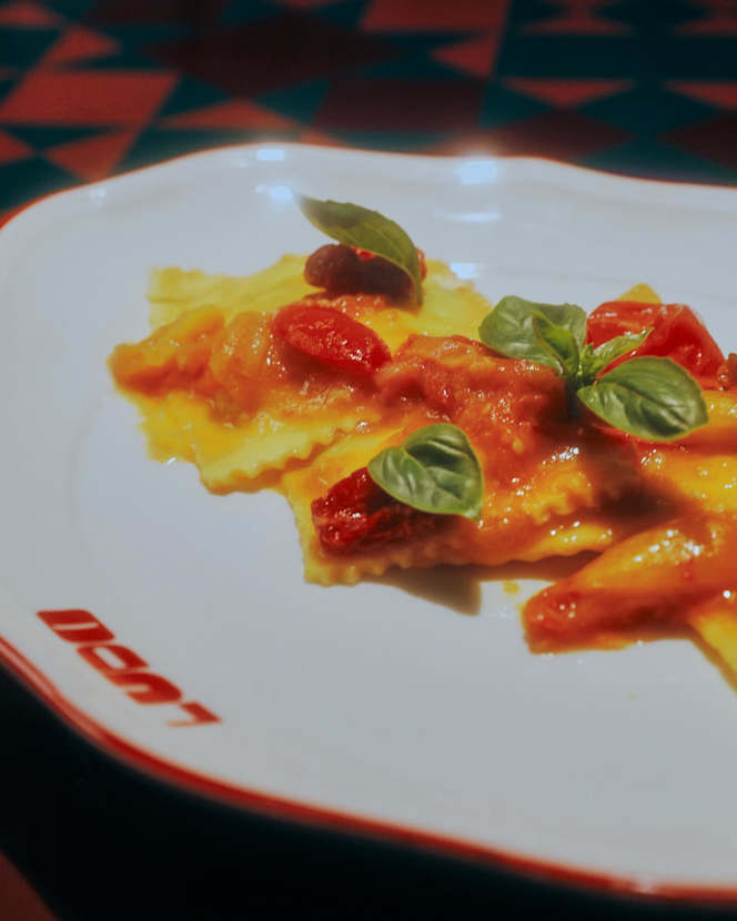 LUDO Dine & Vibe - 9