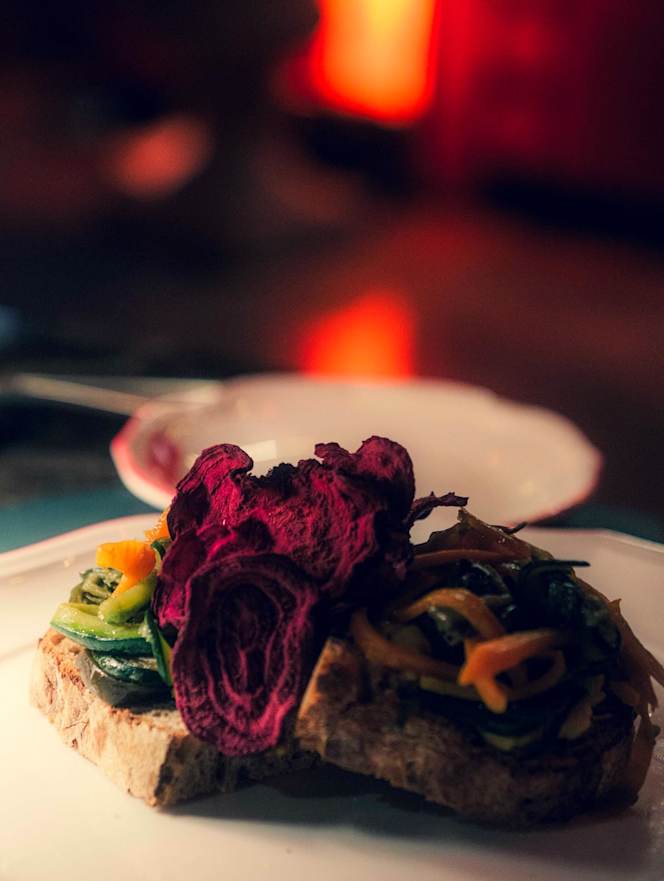 LUDO Dine & Vibe - 3