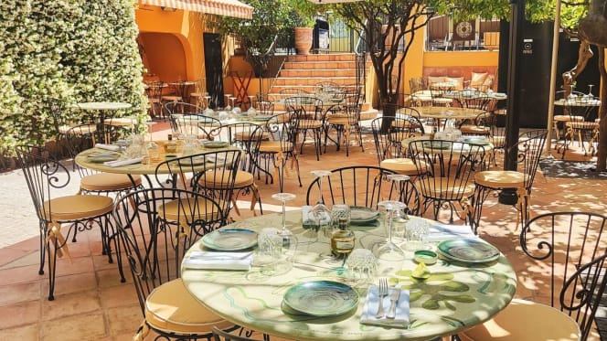 Le Patio - Hôtel la Pérouse - 8