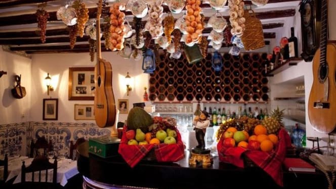 Parreirinha de Alfama - Casa de Fados - Lisboa - 8