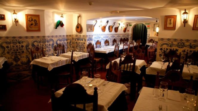 Parreirinha de Alfama - Casa de Fados - Lisboa - 6