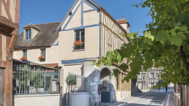 Le Bistrot Aux Vieux Remparts - 0