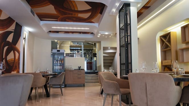 Adda indo-sushi Eatery - Matera - 6