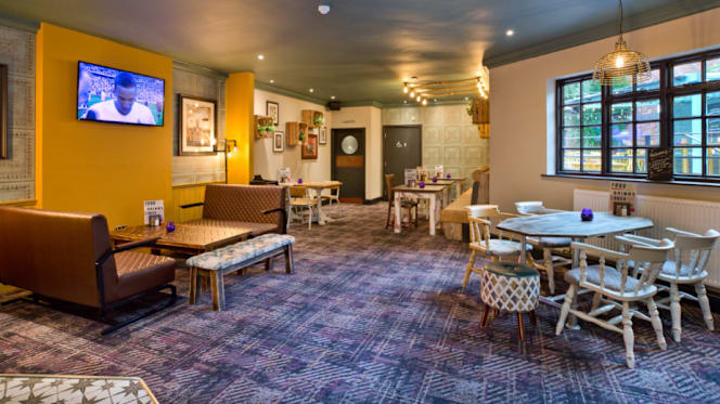 Abbey Gloucester - 2