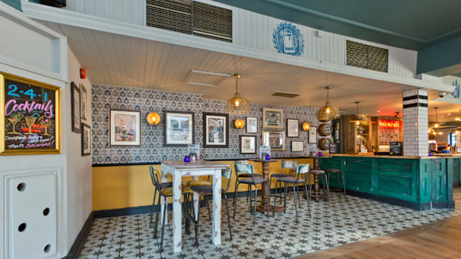 Abbey Gloucester - 3