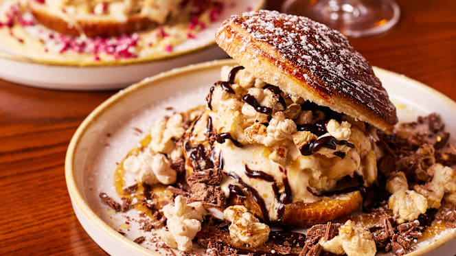 Abbey Gloucester - 9