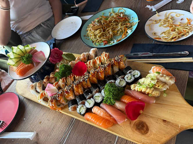 Zumuku Sushi Cheadle Hulme - 3