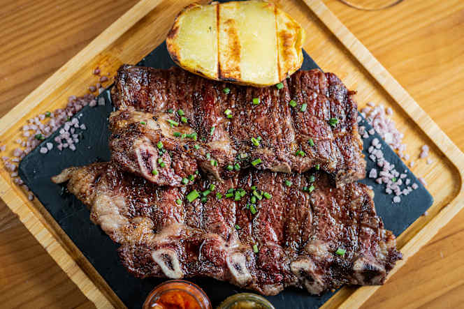 Flint Grill Steakhouse - 5