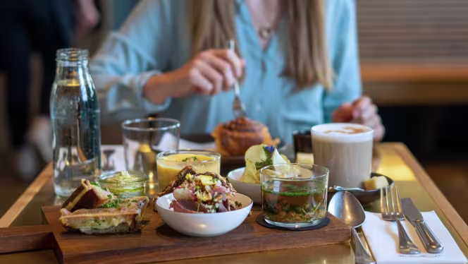 MUTTERLAND Stammhaus - 2